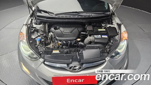 Hyundai Avante 2010 thumb 6
