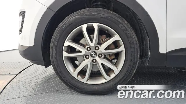 Hyundai Santa Fe 2012 thumb 5