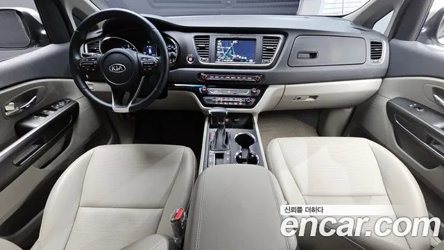 Kia Carnival 2019 thumb 7