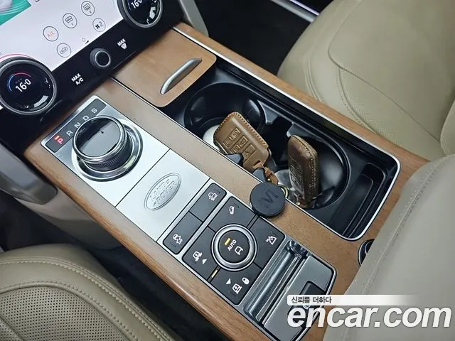 Land Rover Range Rover 2018 thumb 8