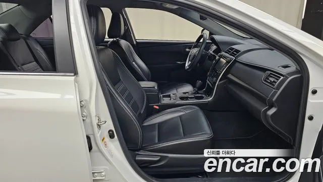 Toyota Camry 2016 thumb 11