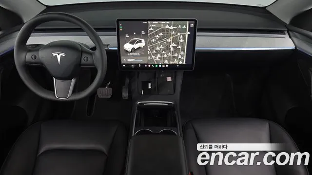 Tesla Model Y 2025 thumb 6
