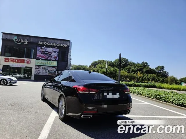 Hyundai Genesis 2013 thumb 2