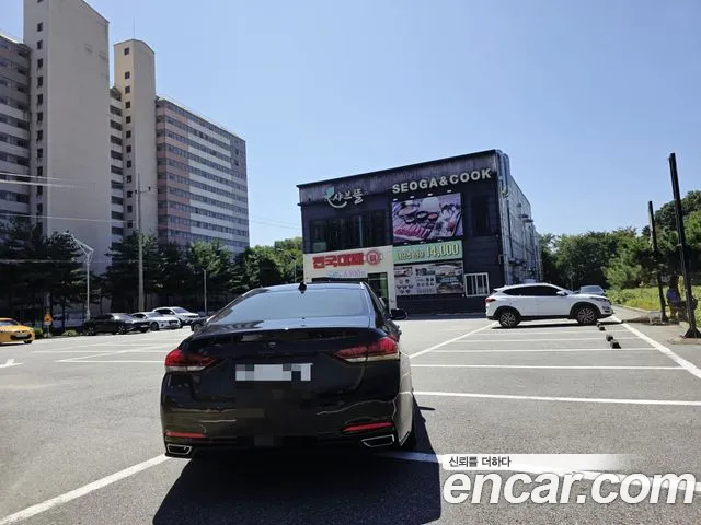Hyundai Genesis 2013 thumb 7
