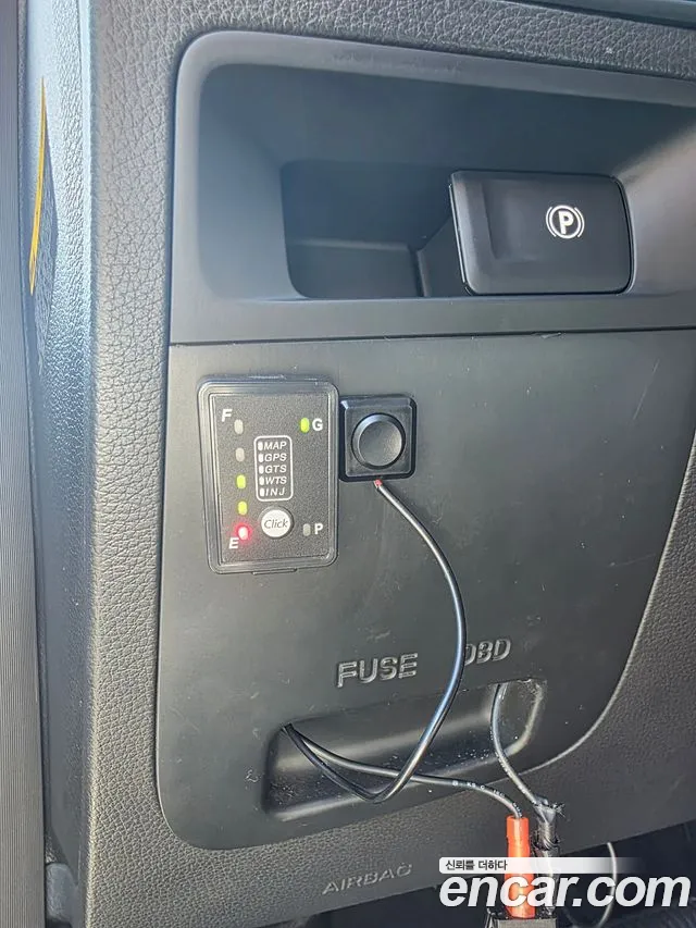 Hyundai Genesis 2013 thumb 10