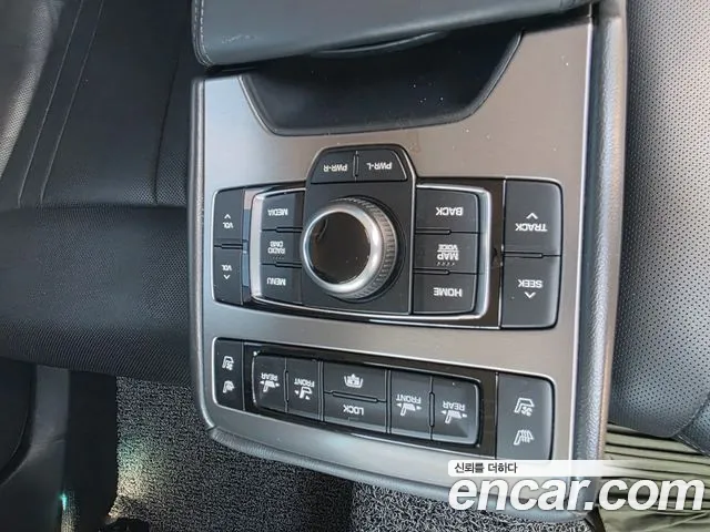 Hyundai Genesis 2013 thumb 12