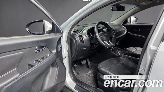 Kia Sportage 2010 thumb 10