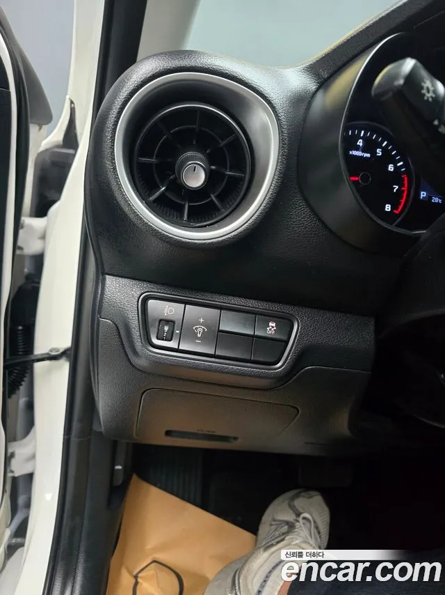 Kia K3 2018 thumb 9