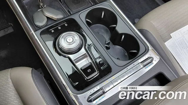 Kia Carnival 2024 thumb 9