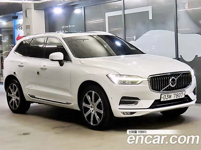 Volvo XC60 2019 thumb 12