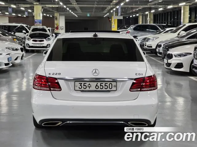 Mercedes-Benz E-Класс 2013 thumb 4