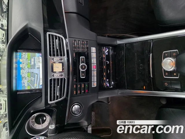 Mercedes-Benz E-Класс 2013 thumb 10