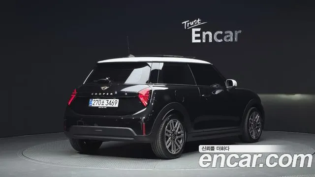 MINI Hatch 2025 thumb 2