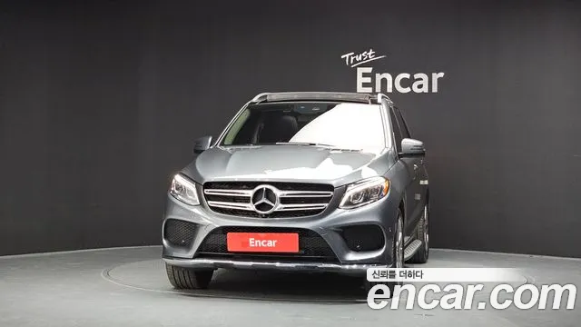 Mercedes-Benz GLE 2018 thumb 3