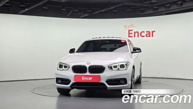 BMW 1-Series 2019 thumb 3