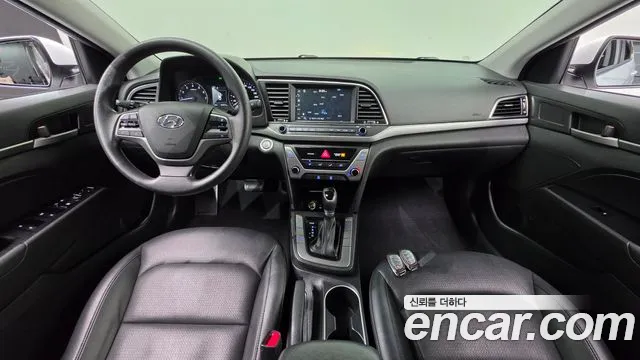 Hyundai Avante 2017 thumb 7