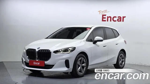 BMW 2-Series 2024 thumb 11
