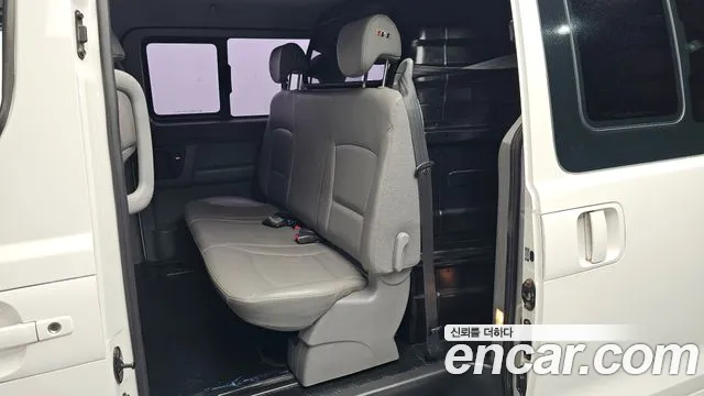 Hyundai Starex 2018 thumb 11