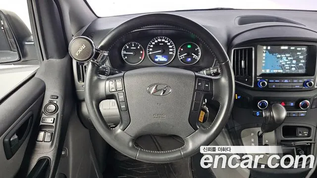Hyundai Starex 2018 thumb 12