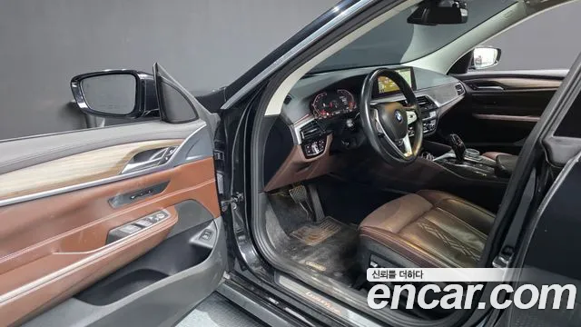 BMW Gran Turismo 2019 thumb 10