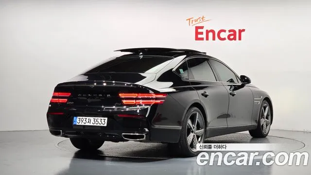 Genesis G80 2022 thumb 2
