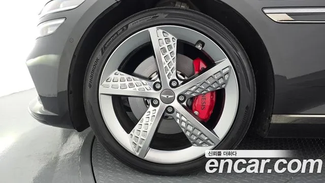 Genesis G80 2022 thumb 5