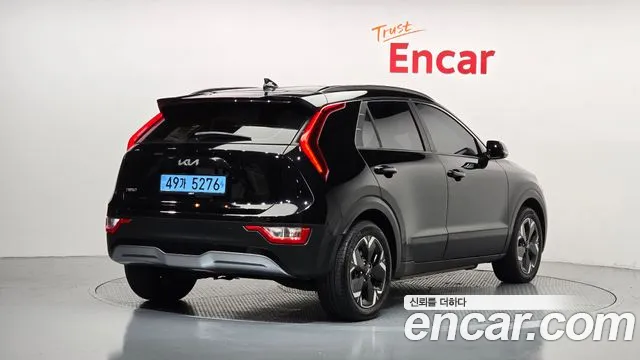 Kia Niro 2022 thumb 2