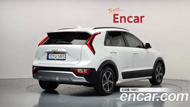 Kia Niro 2022 thumb 2