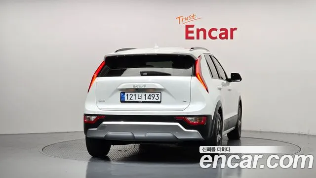 Kia Niro 2022 thumb 4