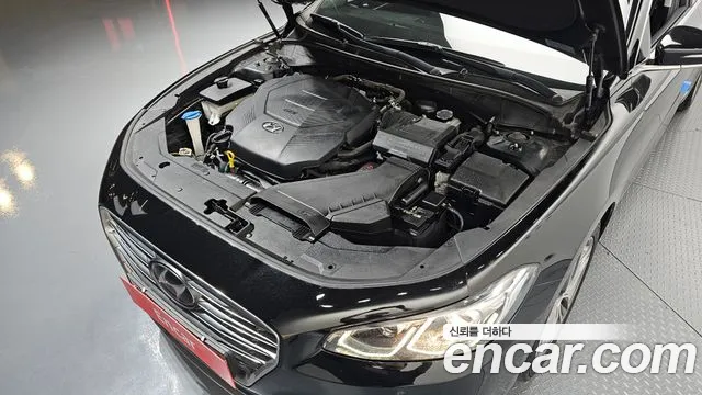 Hyundai Grandeur 2017 thumb 6