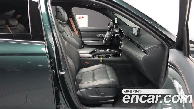 Genesis GV70 2021 thumb 11