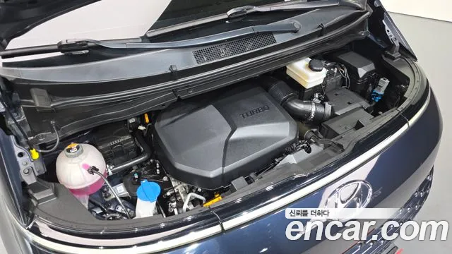 Hyundai Staria 2022 thumb 6