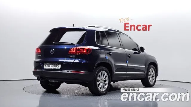 Volkswagen Tiguan 2015 thumb 2