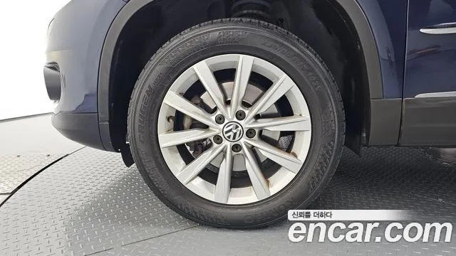Volkswagen Tiguan 2015 thumb 5
