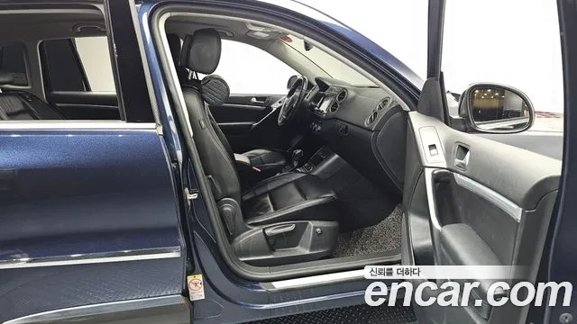 Volkswagen Tiguan 2015 thumb 11