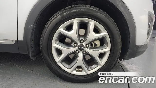 Kia Sorento 2016 thumb 4