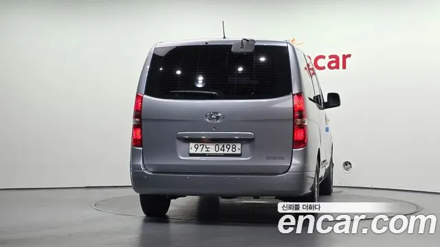 Hyundai Starex 2017 thumb 4