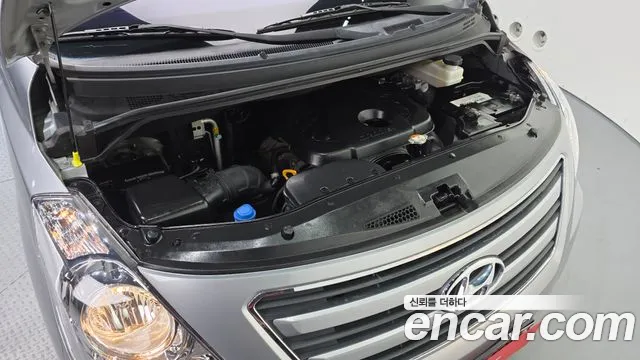Hyundai Starex 2017 thumb 6