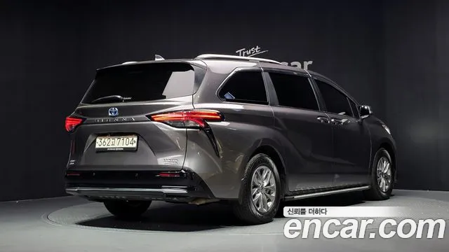 Toyota Sienna 2024 thumb 2