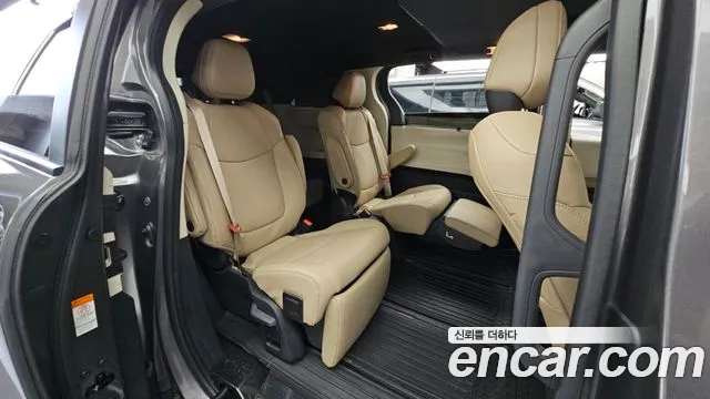 Toyota Sienna 2024 thumb 12