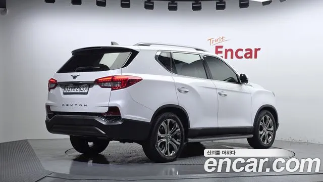KG_Mobility_Ssangyong Rexton 2020 thumb 2