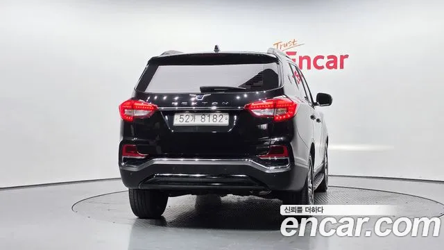 KG_Mobility_Ssangyong Rexton 2018 thumb 4