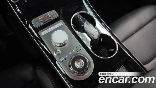 Genesis GV70 2024 thumb 9