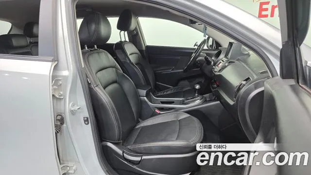 Kia Sportage 2012 thumb 11