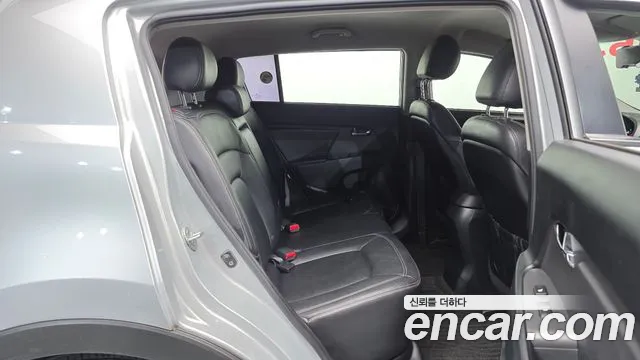 Kia Sportage 2012 thumb 12