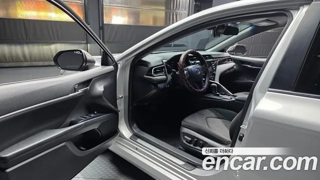 Toyota Camry 2019 thumb 10