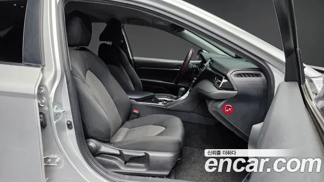 Toyota Camry 2019 thumb 11
