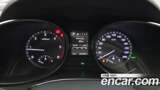 Hyundai Santa Fe 2015 thumb 8