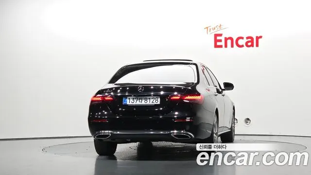 Mercedes-Benz E-Класс 2021 thumb 3