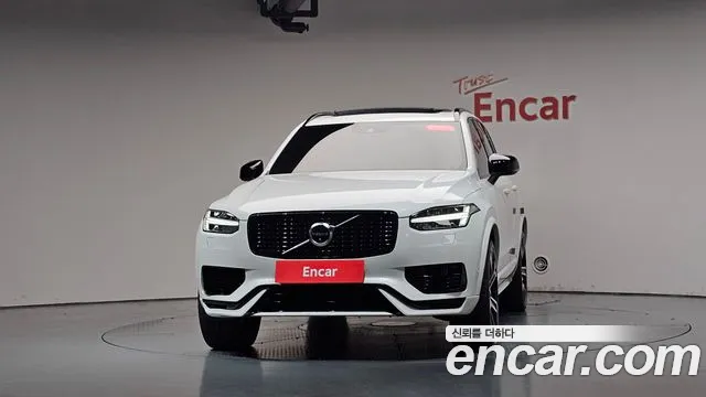 Volvo XC90 2020 thumb 2